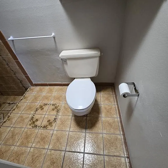 690 Paseo Granada — Photo 17