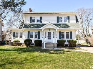 1027 N Edgehill Ct, Peoria, IL