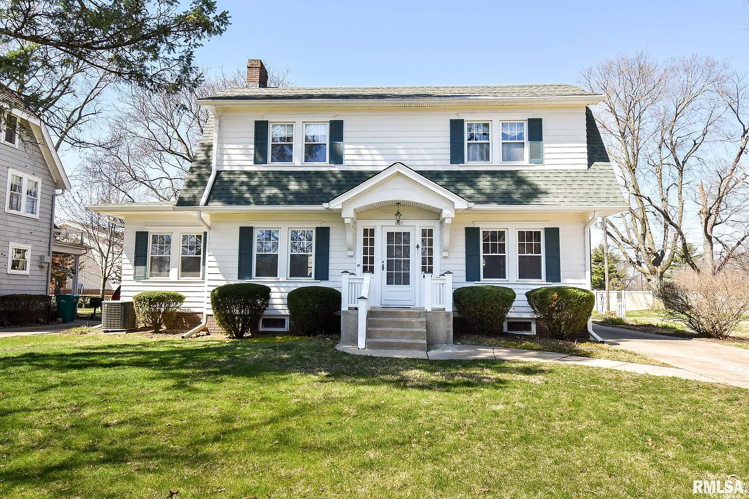 1027 N Edgehill Ct photo 1