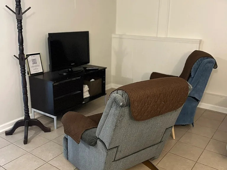 10801 Dorton Dr — Photo 36