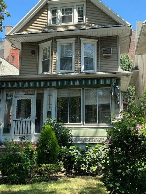 2nd image of 341 E 5th St #1