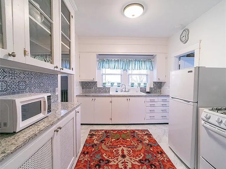 33 Fulton St #2 — Photo 9