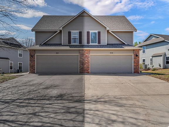 2nd image of 919 N Field Stone Dr