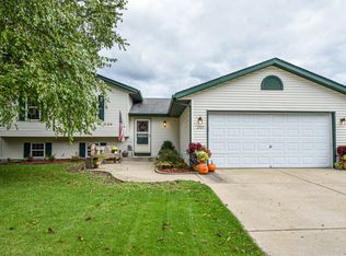 209 Autumn Dr, Delavan, WI 53115