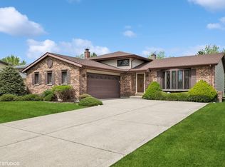 1300 W Byron Ave, Addison, IL 60101