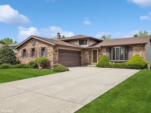 1300 W Byron Ave, Addison, IL 60101