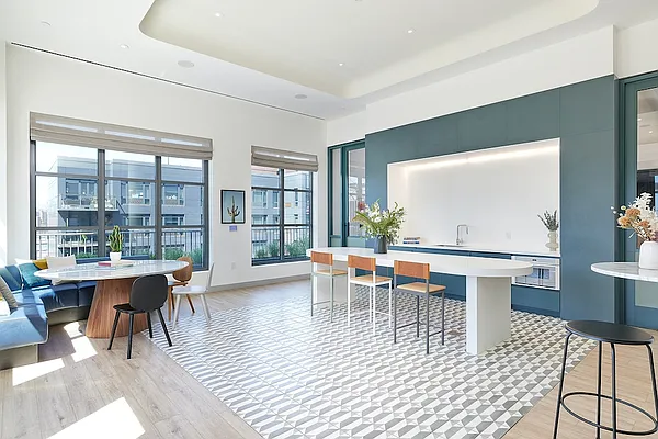 Rented by Greystar | media 35