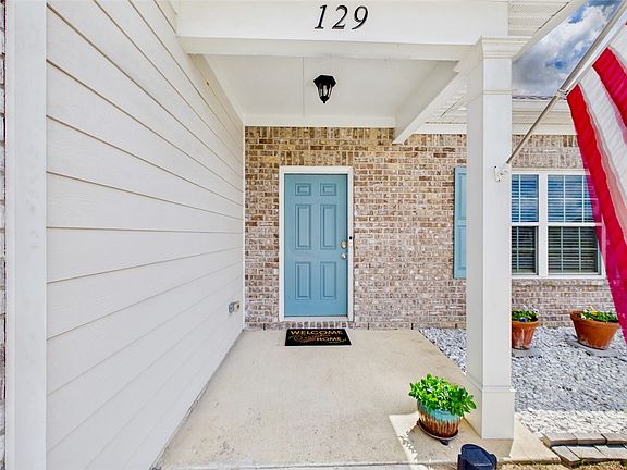 4th image of 129 Wood Hill Dr