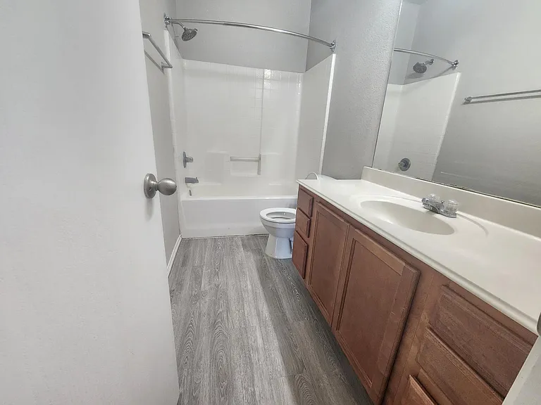6429 Waterhill Ln — Photo 8