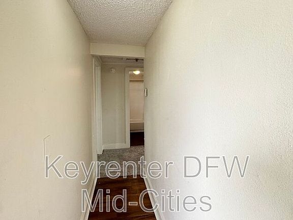 3rd image of 313 Worthview Dr