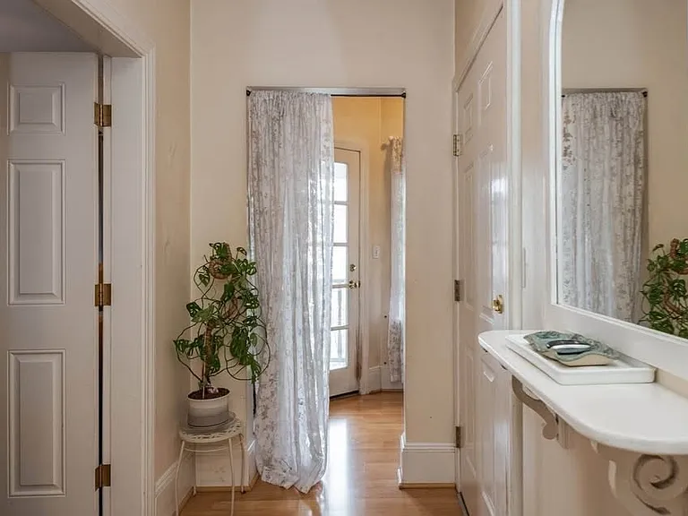 17 Dyer Ave #2 — Photo 7
