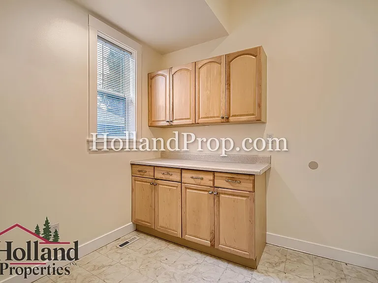 3228 SE Filbert St — Photo 25