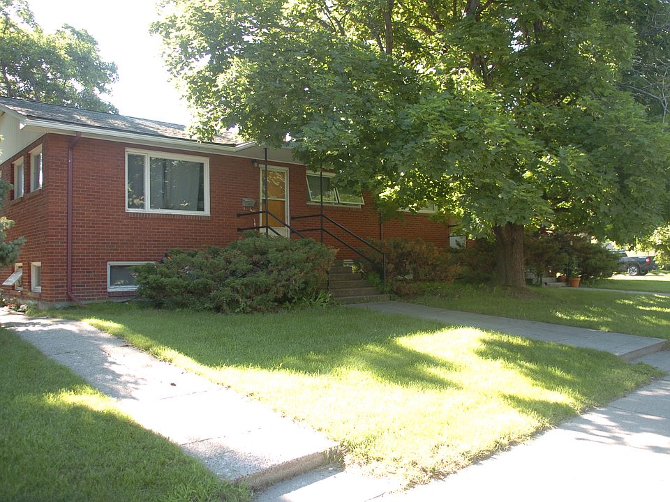 1st image of 124 S 11th Ave #124