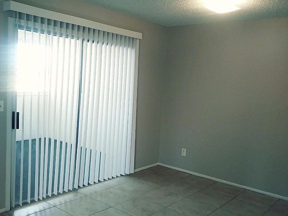 5th image of 128 W Inglewood St APT 4