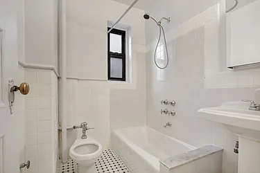 Rented by Triplemint