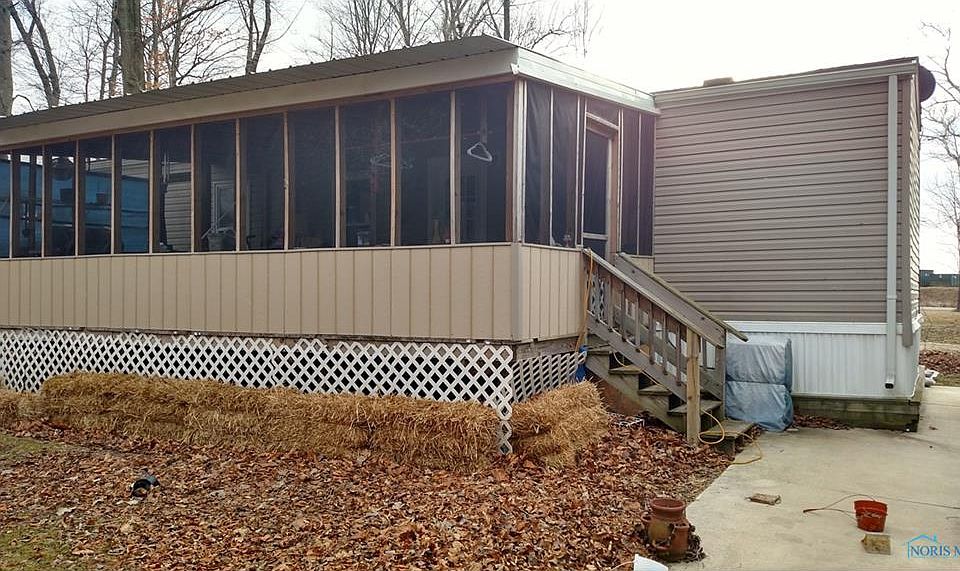 2nd image of 11236 Pemberville Rd