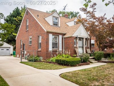 15634 Chestnut Ave, Eastpointe, MI, 48021