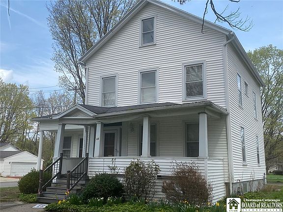 2nd image of 66 Cushing St