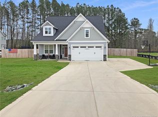 239 Farmhouse Ln, Carthage, NC 28327