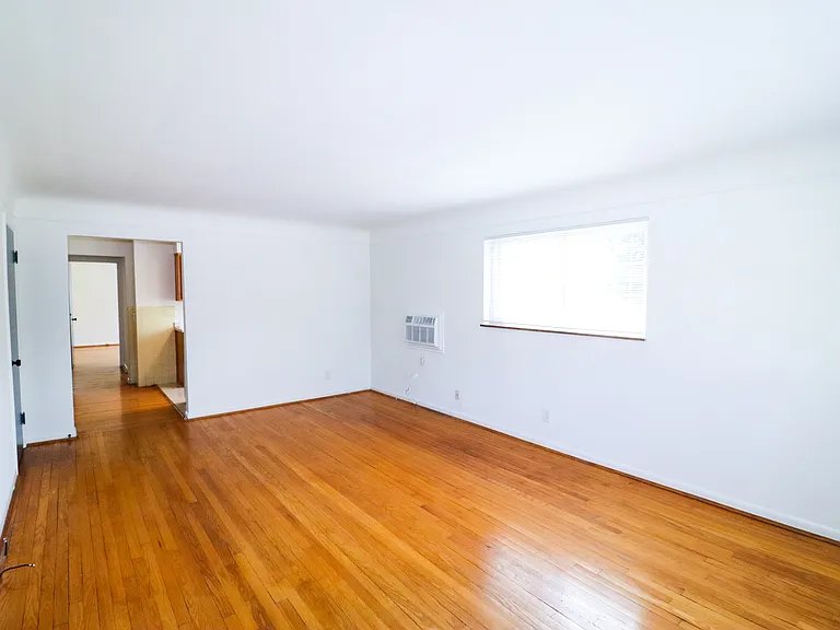 5001 Madison Rd — Photo 7