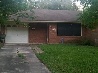 2127 Mulberry Ln, Pasadena, TX 77502