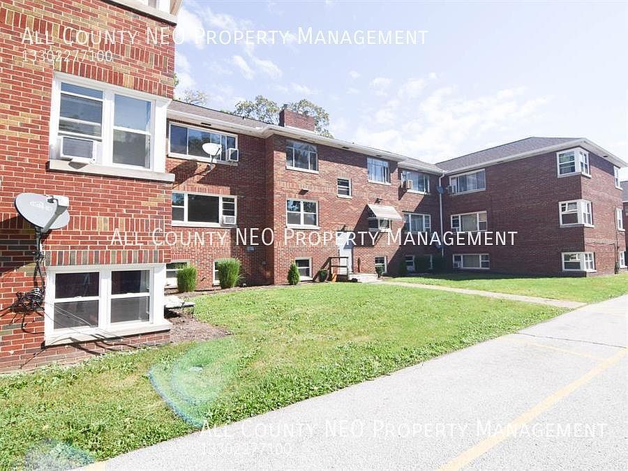 1st image of 2020 W Market St Unit 4