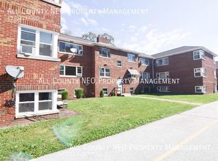 2020 W Market St UNIT 10, Akron, OH 44313