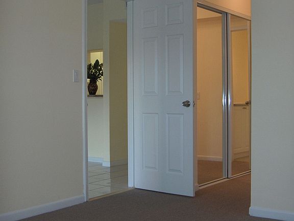 Master Bedroom & Walk in Closet