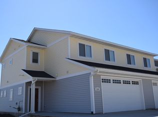 105 Linda Path, Eagle Lake, MN 56024