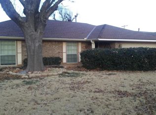 3840 N Riverside Dr, Bethany, OK 73008