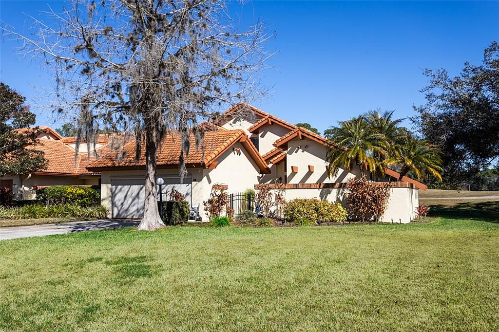 39 Village Cir #5-501