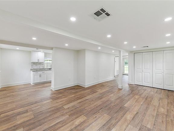 4th image of 5005 Wisteria Dr