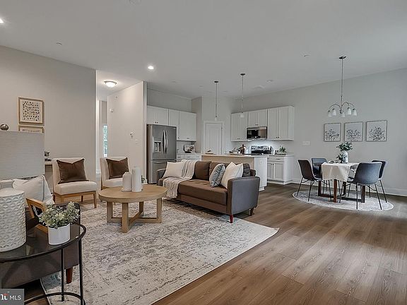 4th image of 113 Gentle Slope Way