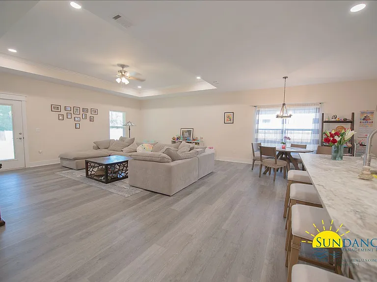 9165 Timber Ln — Photo 5