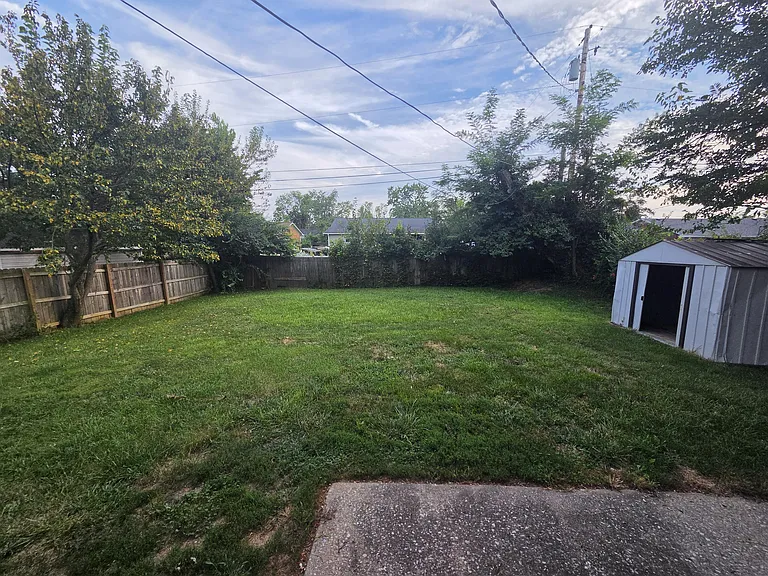 3777 Red River Dr — Photo 10