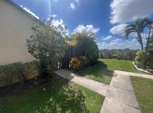 3502 Waterview Cir, Palm Springs, FL 33461