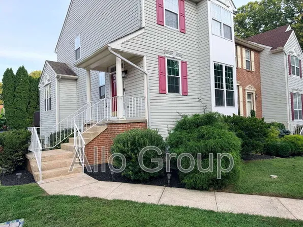 469 Woodstock Ln, Wilmington, DE 19808
