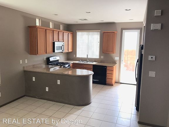 3rd image of 2358 Malaga Peak St