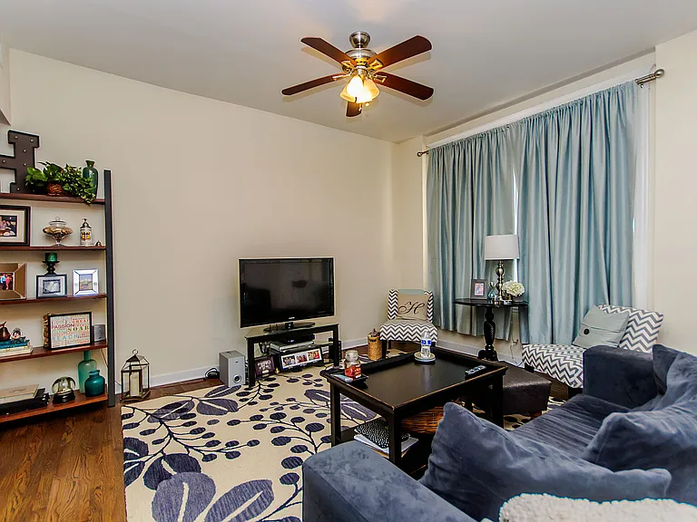 1829 N Hermitage Ave #G — Photo 14