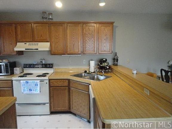 5th image of 2623 Brookdale Lane