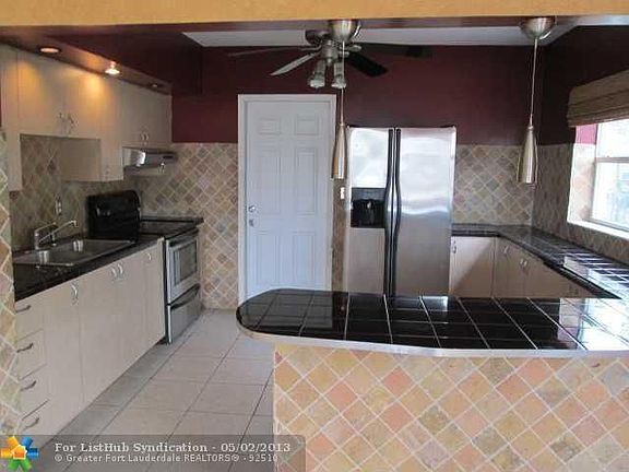 5th image of 2542 Sherman St