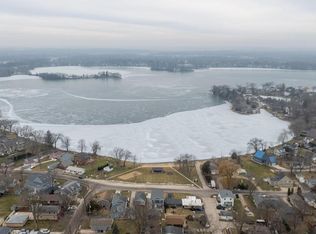 3024 Spring Dr, Burlington, WI 53105