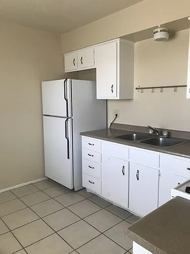 3213 Alta Monte Ave NE #4 Photo 1
