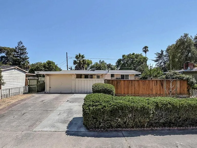 18594 Loree Ave — Photo 7