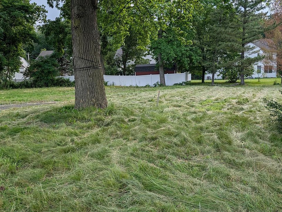 2nd image of 2025 State Rd