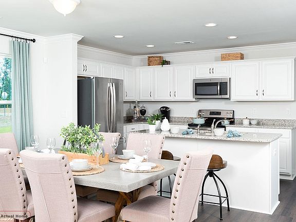 3rd image of 234 Torslanda Ln