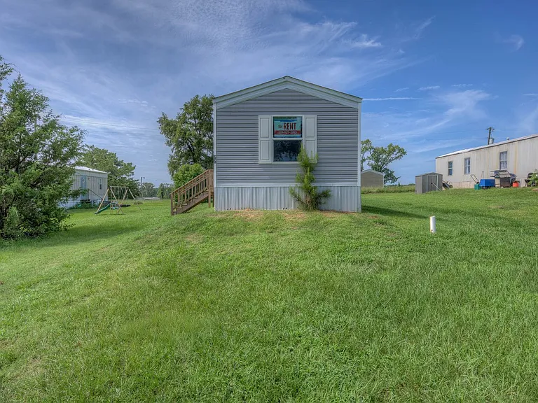 Hillside Mobile Home Park — Photo 80