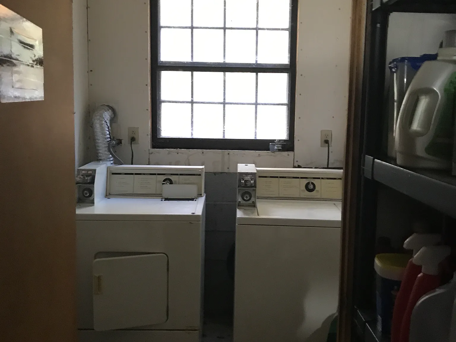 3 bed, 1100 sqft, $2,653 — Photo 4