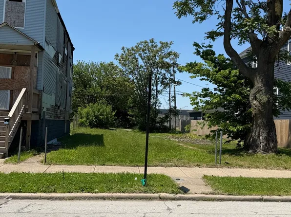 5004 S Princeton Ave, Chicago, IL 60609
