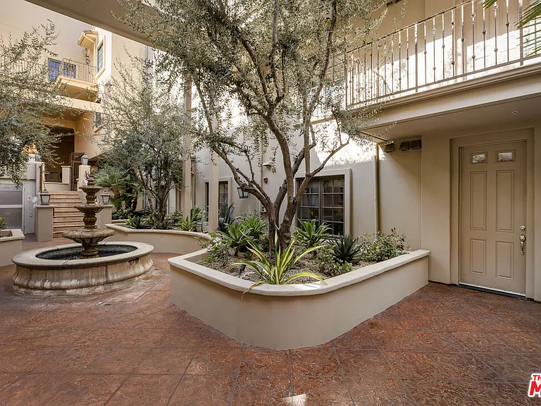 851 N San Vicente Blvd #102 — Photo 7